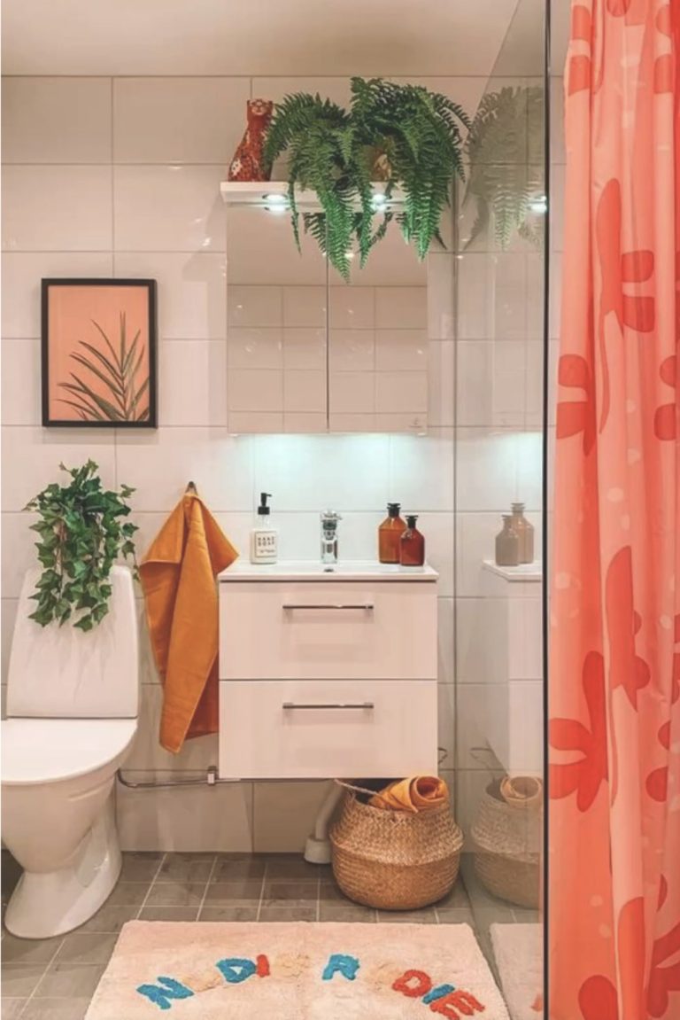 21 College Bathroom Decor Ideas That Are Both Stylish and Functional