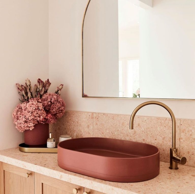 21 Earthy Bathroom Ideas for a Calming, Natural Retreat